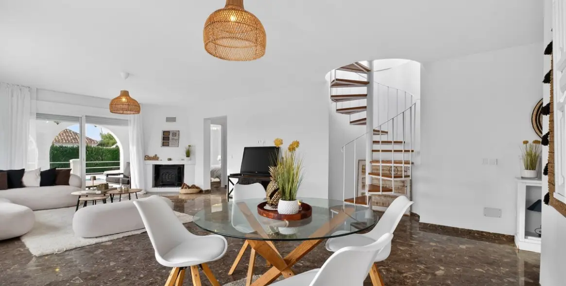 Venta de villa independiente en Marbella 18