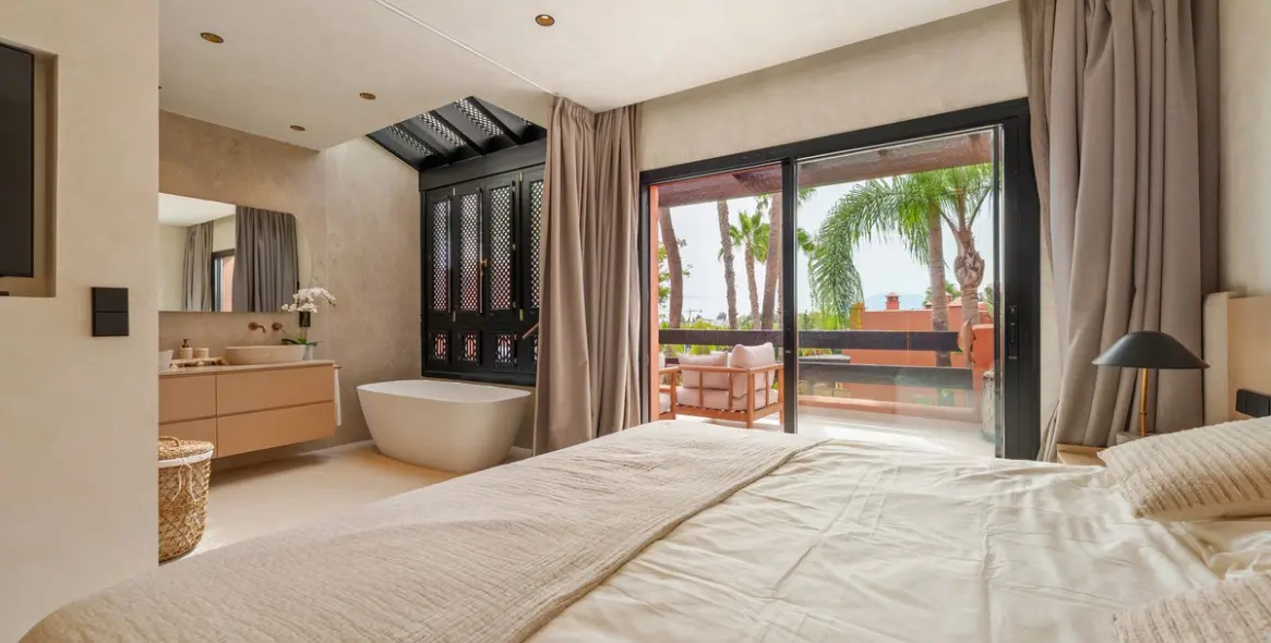 Venta de adosado en The Golden Mile 10