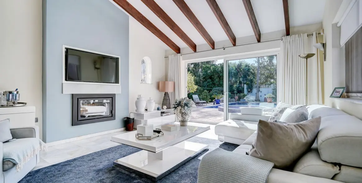 Venta de villa independiente en Calahonda 4