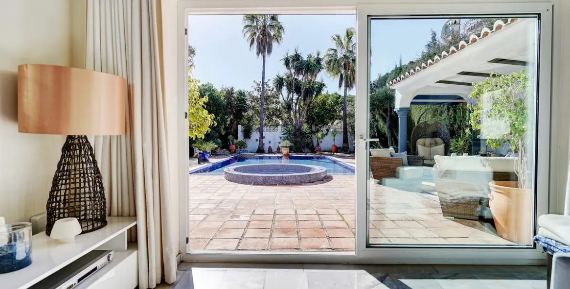 Venta de villa independiente en Calahonda 6