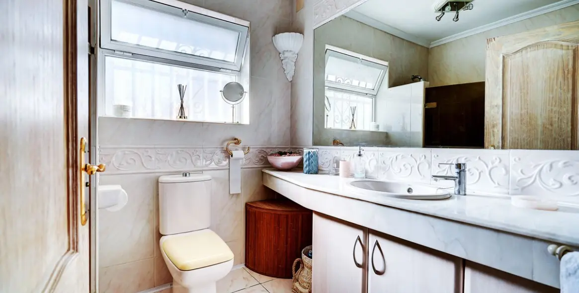 Продажа  отдельно стоящей виллы в Calahonda 26