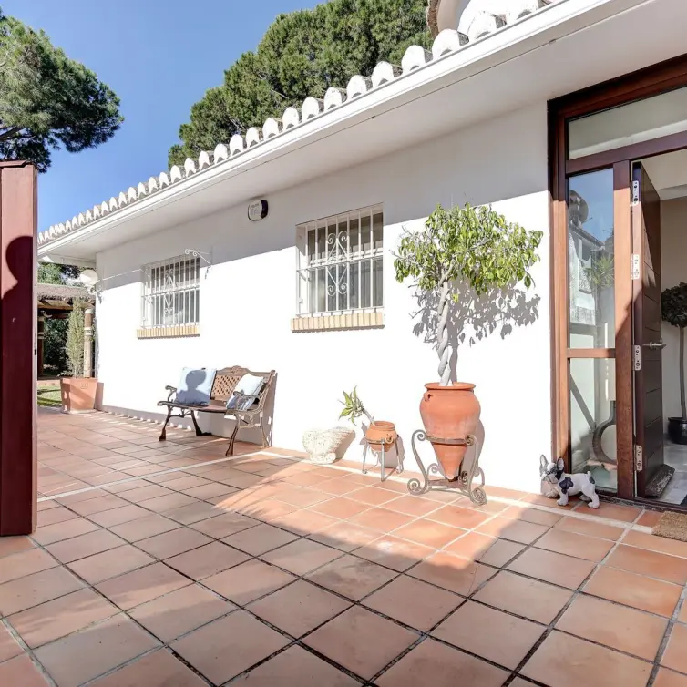 Sale of detached villa in Calahonda