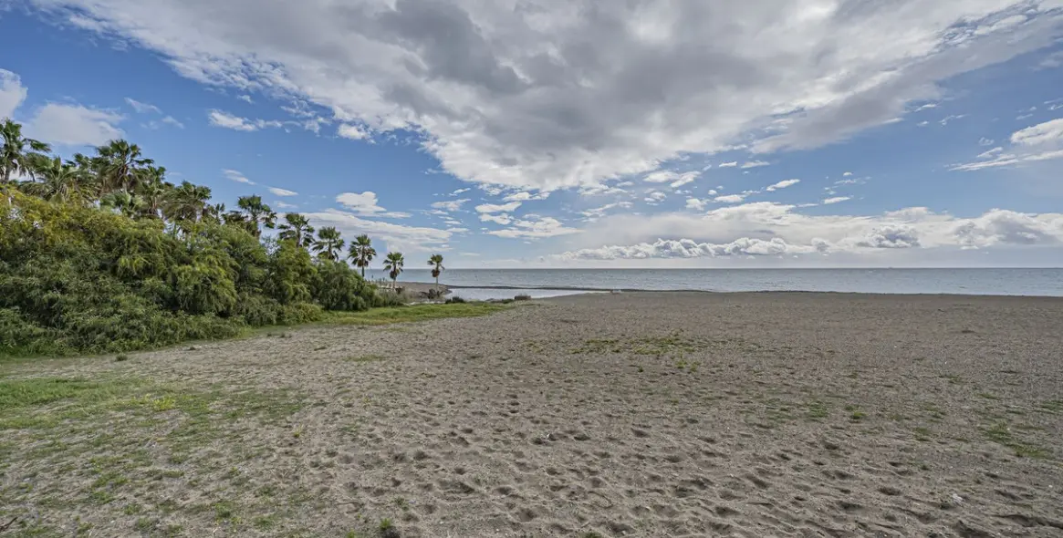 Venta de parcela residencial en Costalita 1