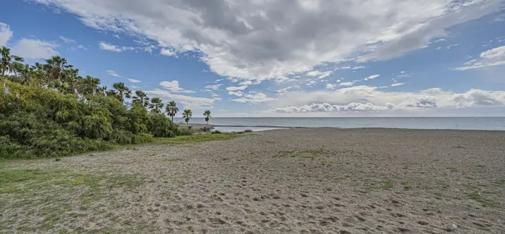 Venta de parcela residencial en Costalita 0