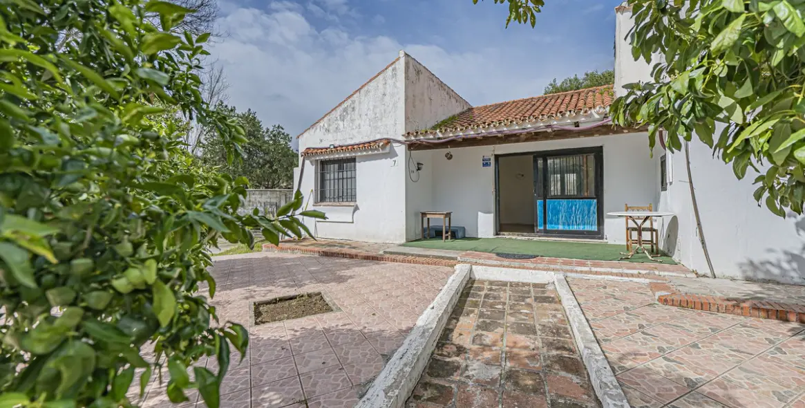 Venta de parcela residencial en Costalita 2