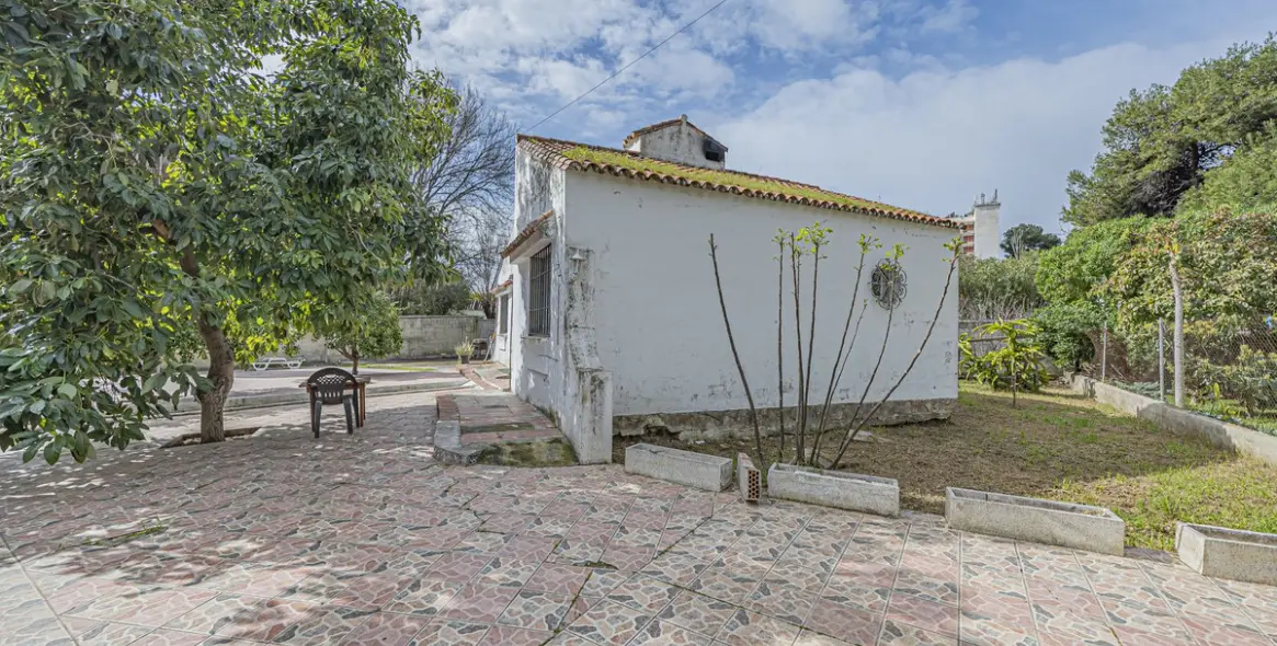 Venta de parcela residencial en Costalita 8