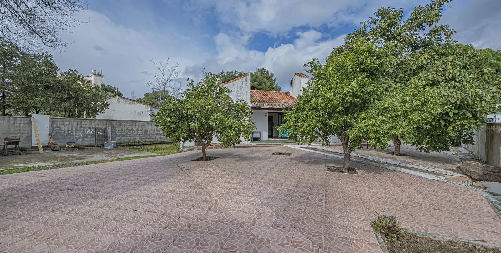 Sale of residential plot in Costalita 6