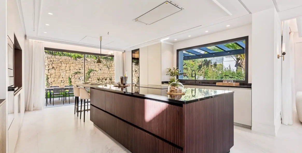 Краткосрочная аренда  отдельно стоящей виллы в Nueva Andalucía 13