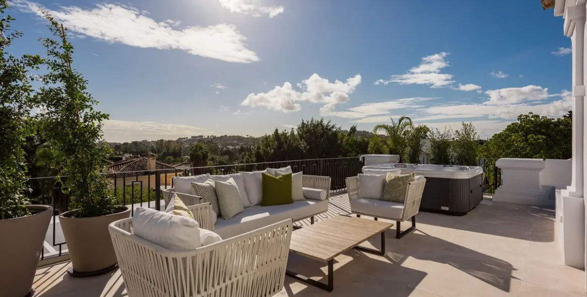 Краткосрочная аренда  отдельно стоящей виллы в Nueva Andalucía 38