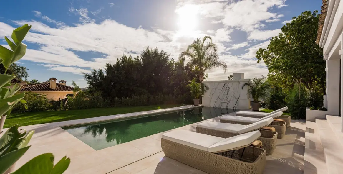 Short-term rent of detached villa in Nueva Andalucía 30