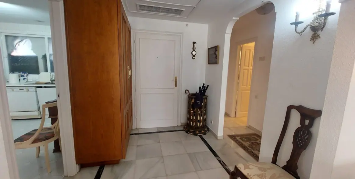 Venta de apartamento en planta baja en El Presidente 2