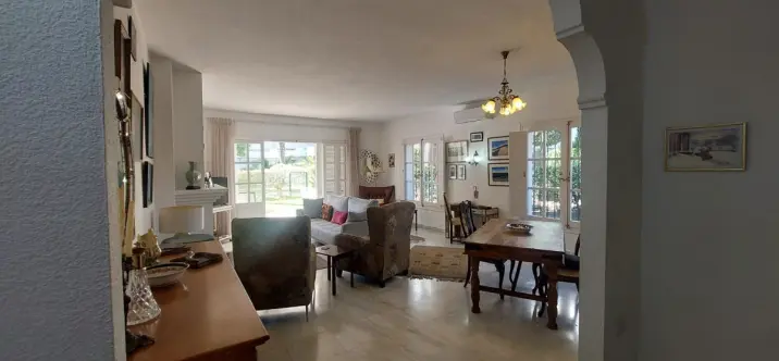 Venta de apartamento en planta baja en El Presidente 4