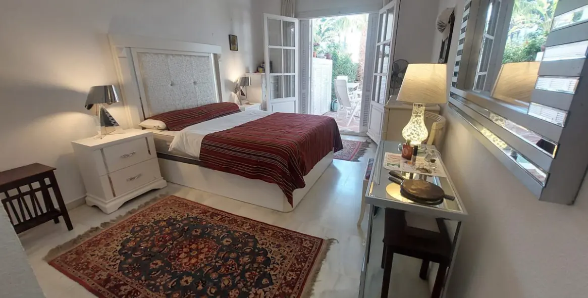 Venta de apartamento en planta baja en El Presidente 6