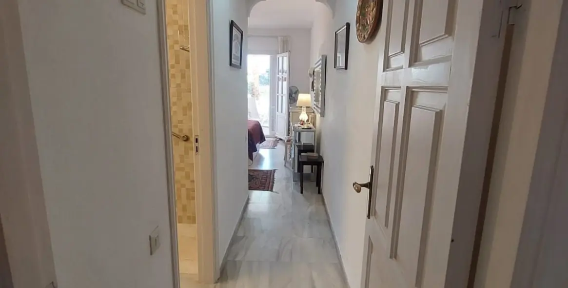 Venta de apartamento en planta baja en El Presidente 9