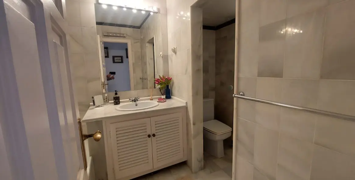 Venta de apartamento en planta baja en El Presidente 11