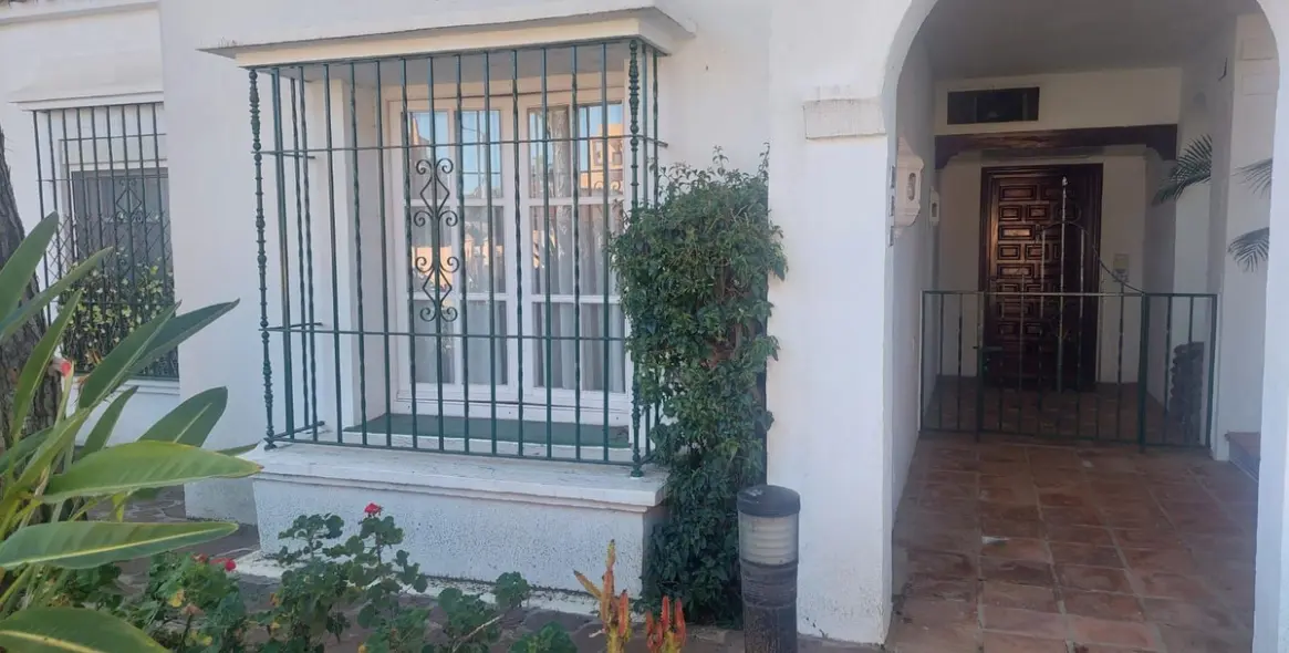 Venta de apartamento en planta baja en El Presidente 14