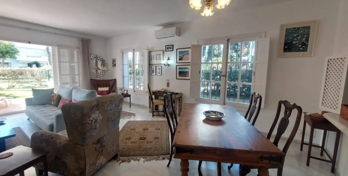 Venta de apartamento en planta baja en El Presidente 15