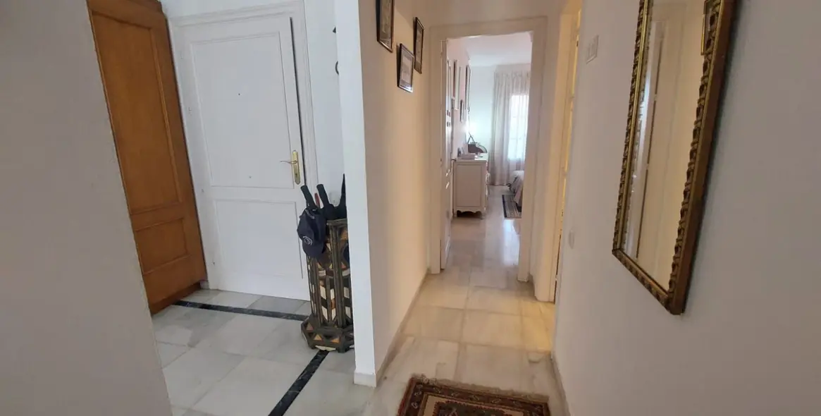 Venta de apartamento en planta baja en El Presidente 16