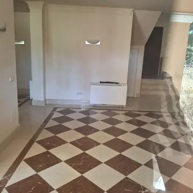 Venta de villa independiente en Estepona