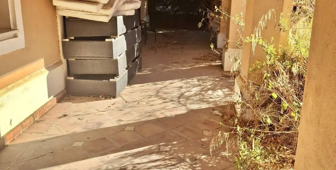 Продажа  отдельно стоящей виллы в Estepona 7