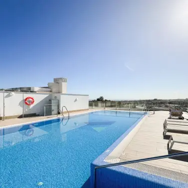 Long-term rent of penthouse in Nueva Andalucía