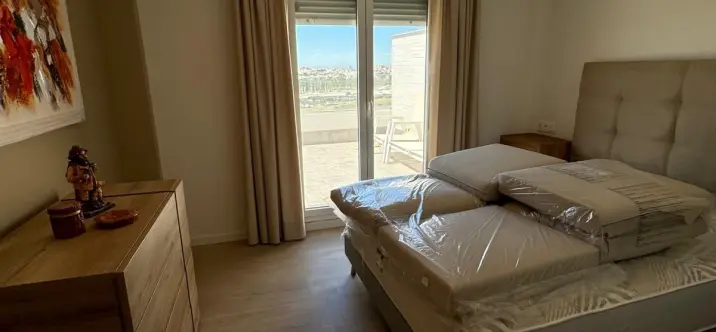 Long-term rent of penthouse in Nueva Andalucía 2