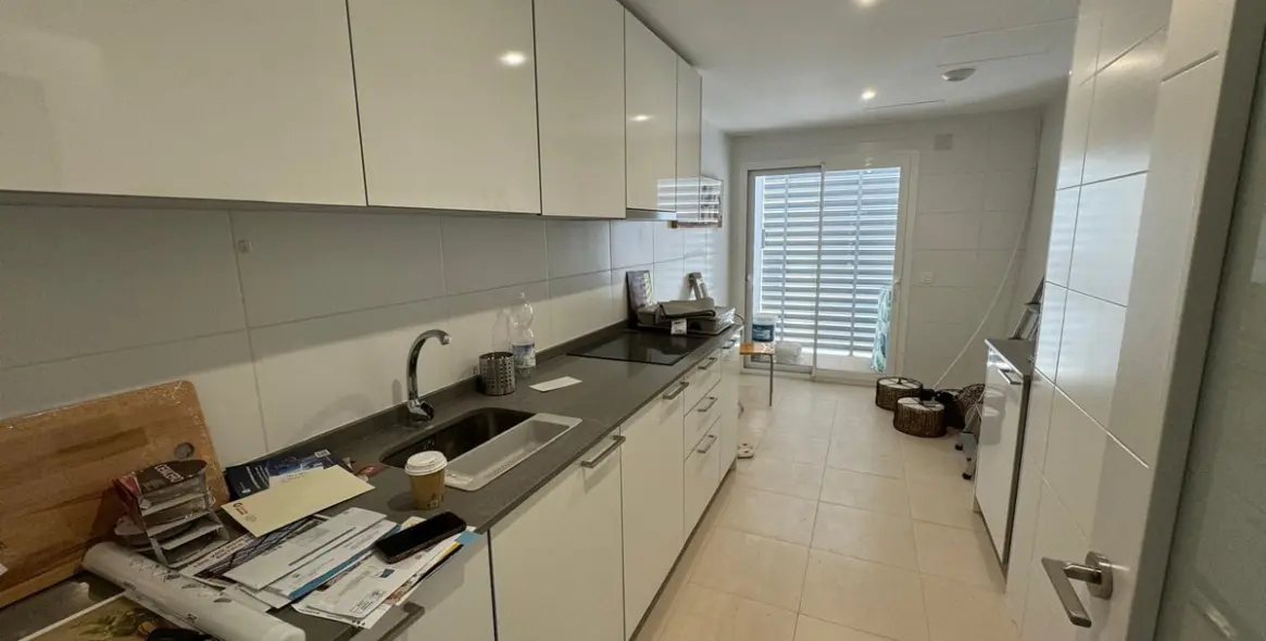 Long-term rent of penthouse in Nueva Andalucía 7