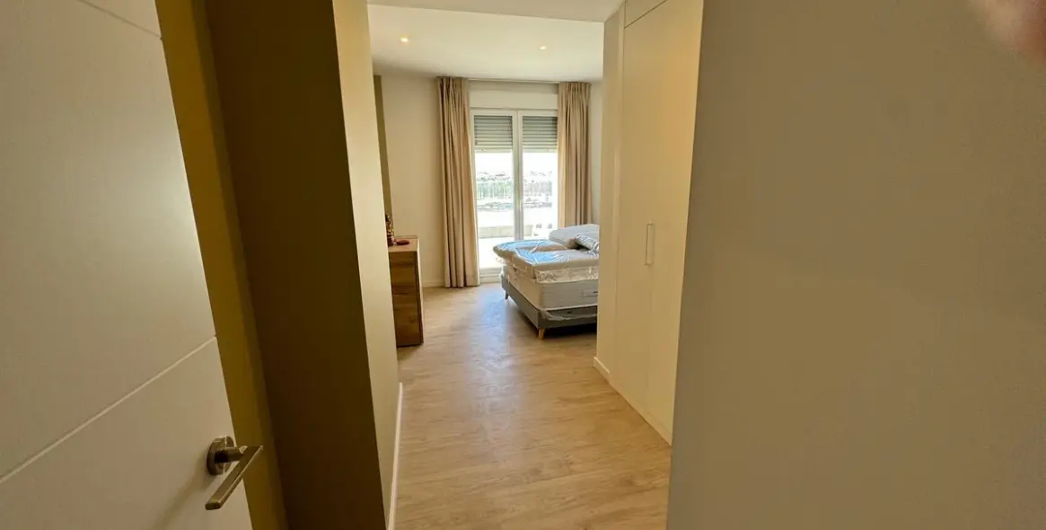 Long-term rent of penthouse in Nueva Andalucía 8