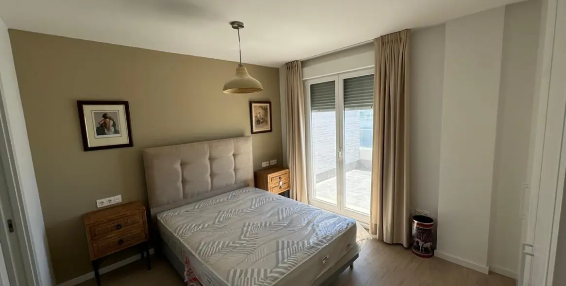 Long-term rent of penthouse in Nueva Andalucía 13