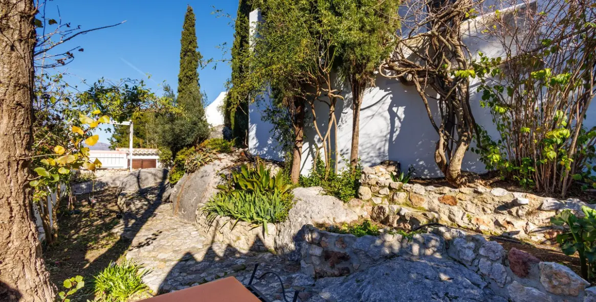 Venta de casa pareada en Comares 8