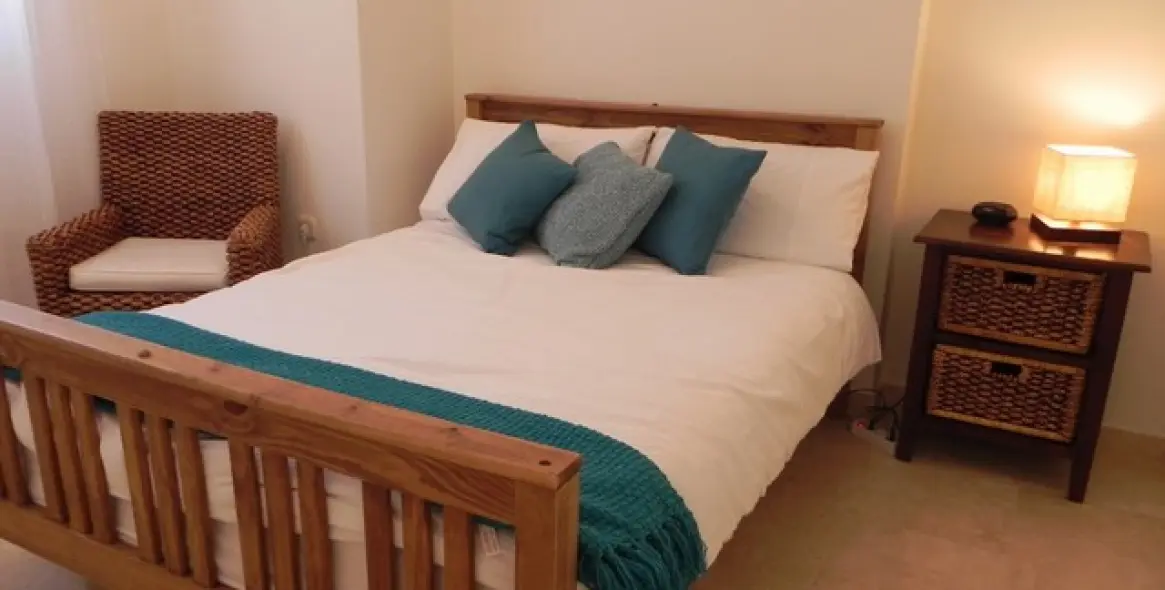 Alquiler a corto plazo de apartamento en planta baja en Nueva Andalucía 6