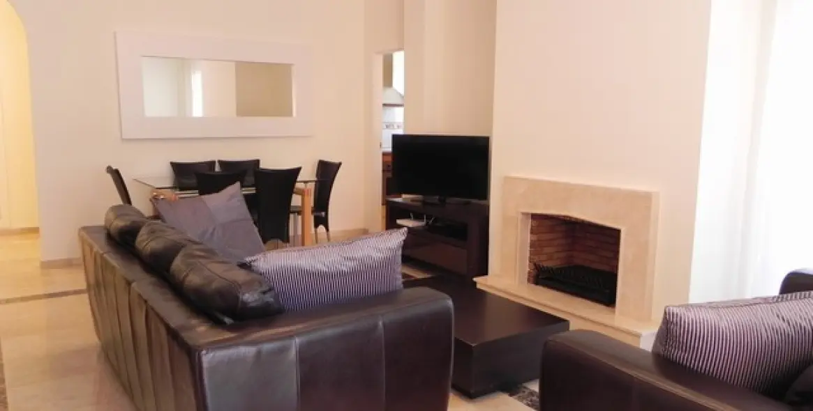 Alquiler a corto plazo de apartamento en planta baja en Nueva Andalucía 8