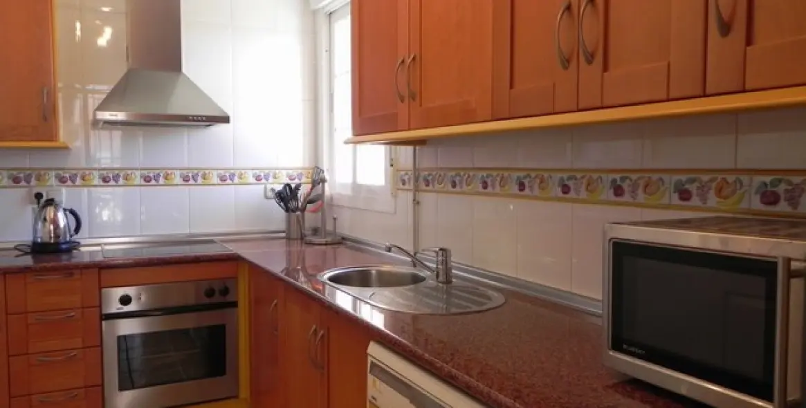 Alquiler a corto plazo de apartamento en planta baja en Nueva Andalucía 9