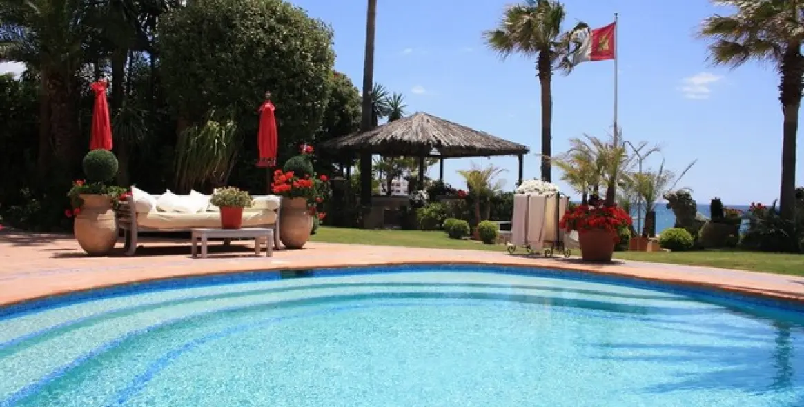 Short-term rent of detached villa in Mijas 9