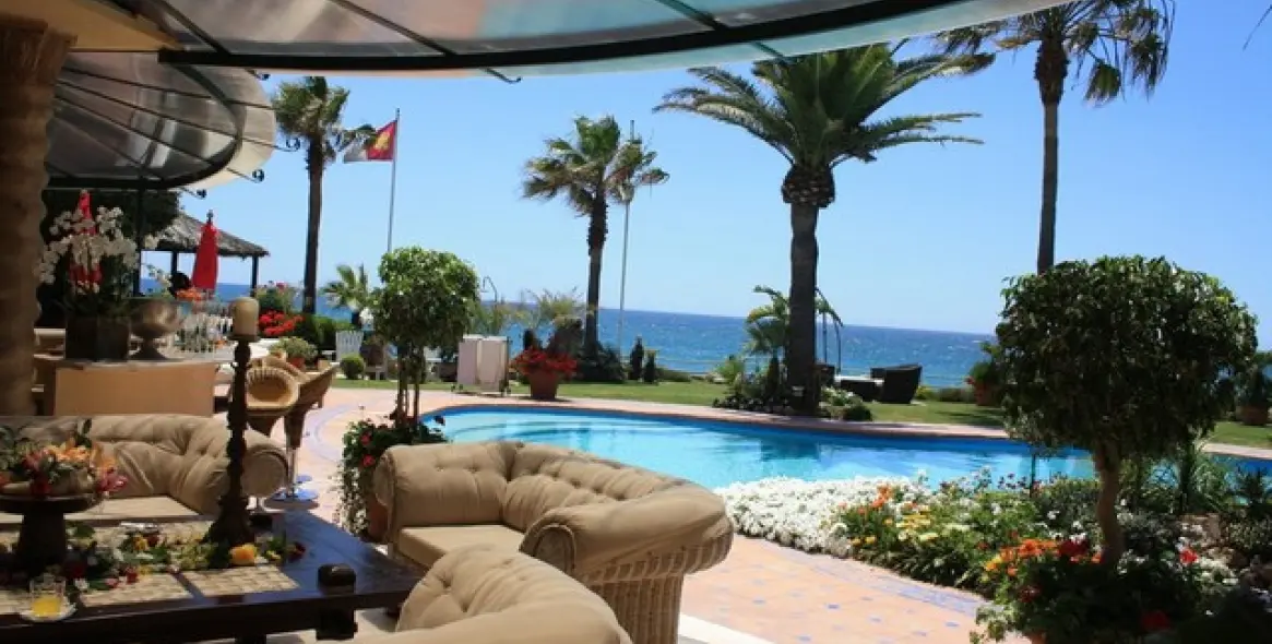 Short-term rent of detached villa in Mijas 11