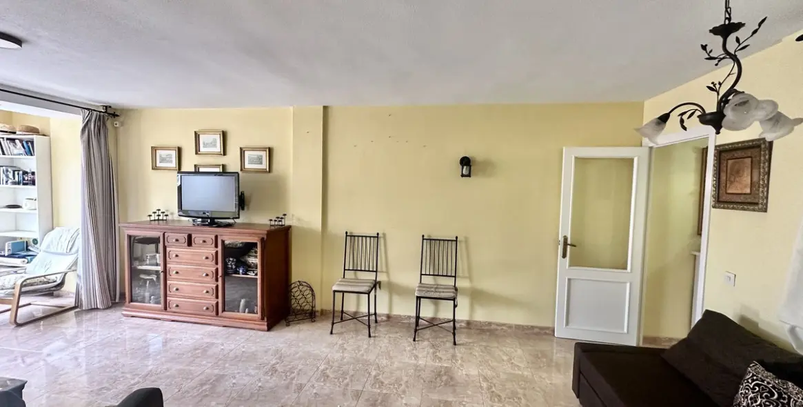 Продажа апартаментов на среднем этаже в Los Boliches 4