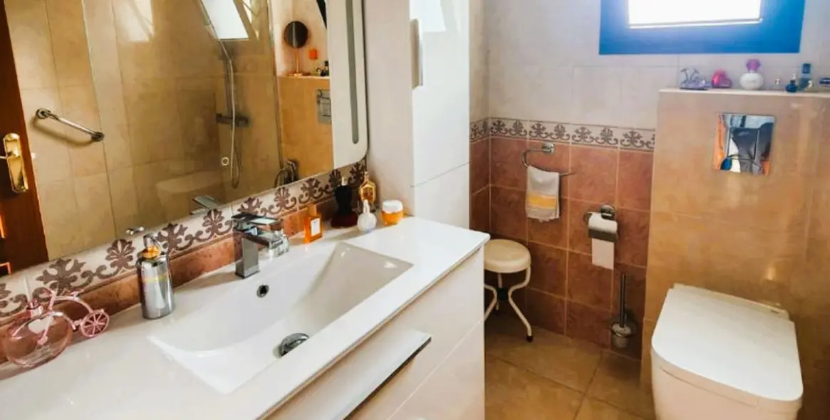 Продажа апартаментов на среднем этаже в Marbella 12