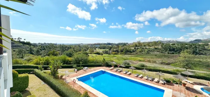 Продажа двухуровневого пентхауса в Los Arqueros 0