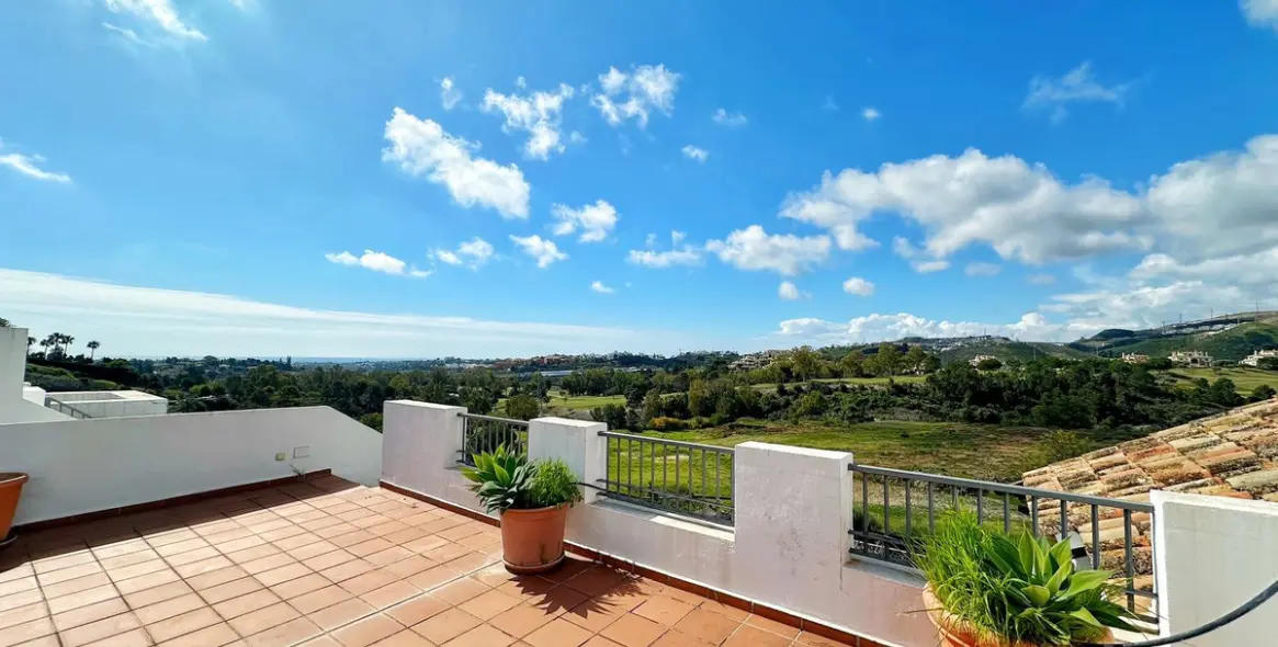 Продажа двухуровневого пентхауса в Los Arqueros 3