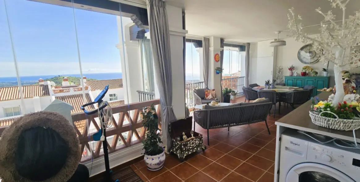 Продажа апартаментов на среднем этаже в Calahonda 32