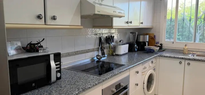 Продажа двухуровневого пентхауса в Casares Playa 4