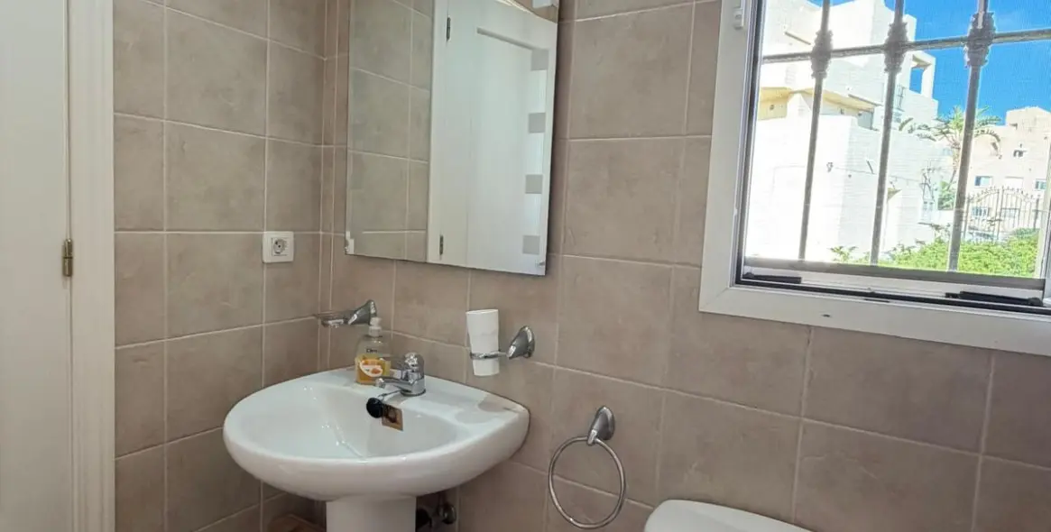 Продажа двухуровневого пентхауса в Casares Playa 18