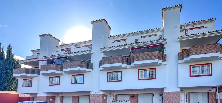 Продажа таунхауса в Riviera del Sol 0