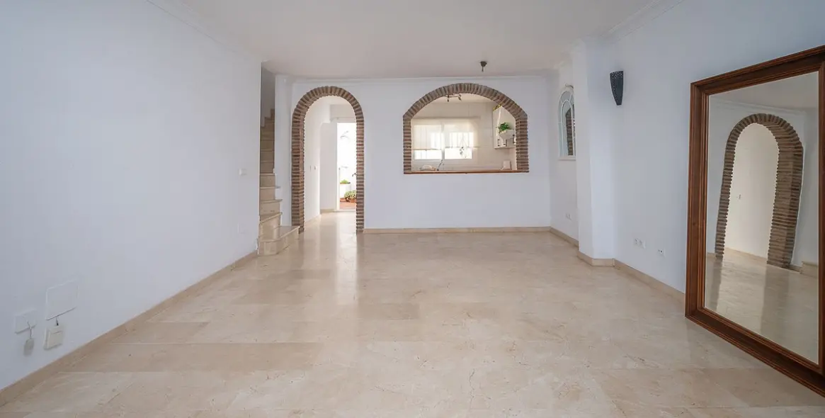 Продажа таунхауса в Riviera del Sol 5