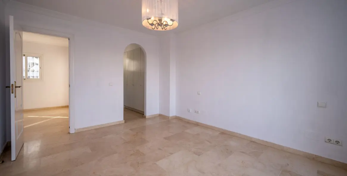 Продажа таунхауса в Riviera del Sol 17