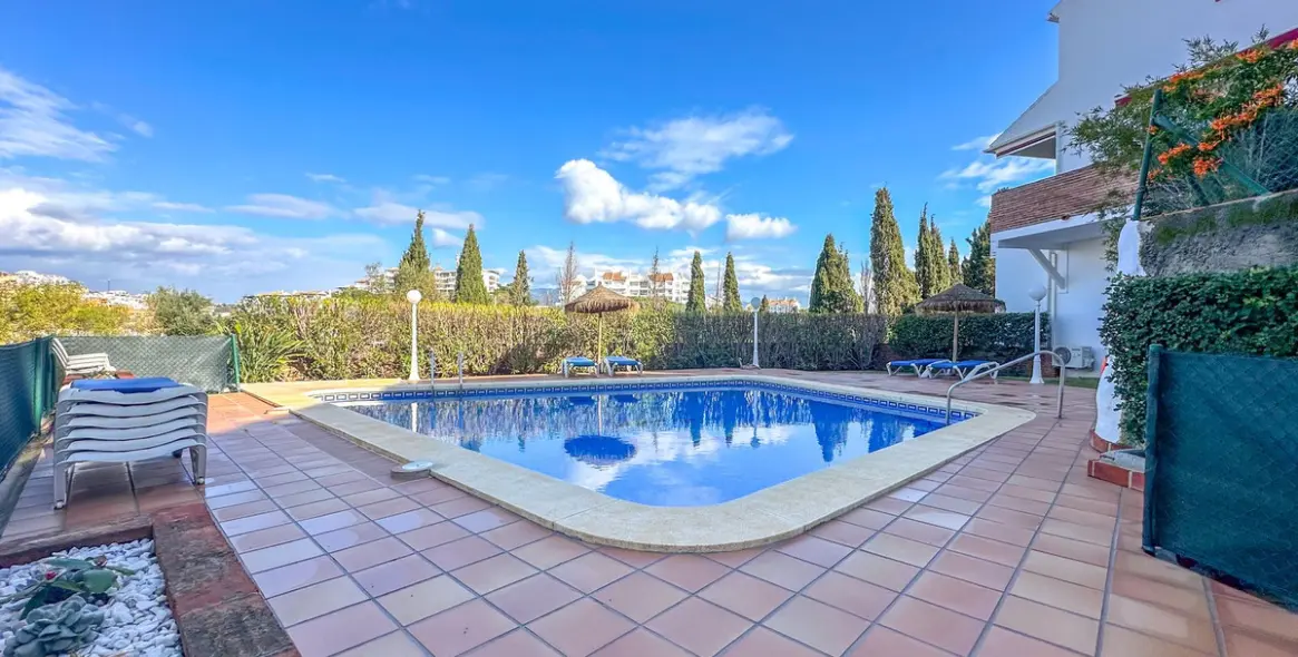 Sale of townhouse in Riviera del Sol 22