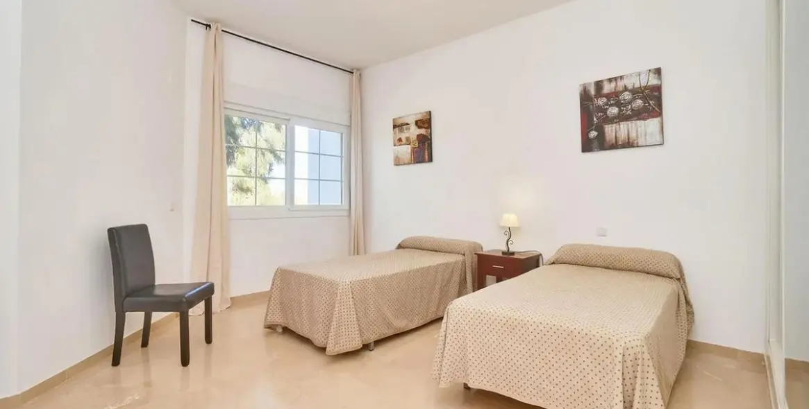 Sale of townhouse in Lauro Golf 9