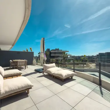 Sale of middle floor apartment in Selwo