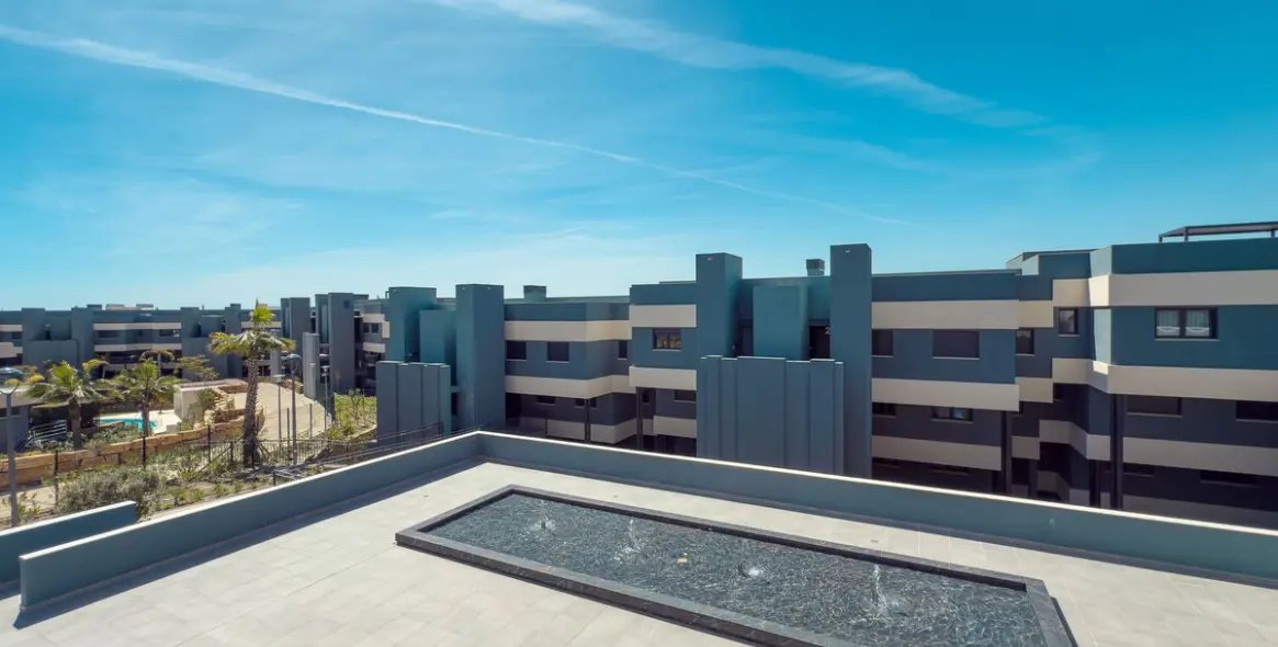 Sale of middle floor apartment in Selwo 18