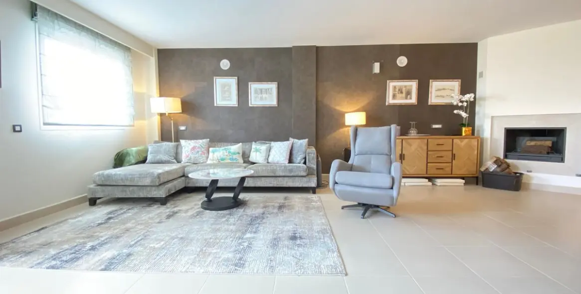 Sale of townhouse in Estepona 7